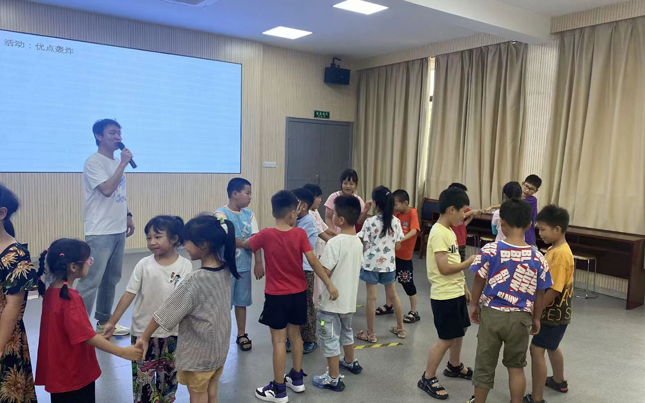 介休龙观乡中心学校